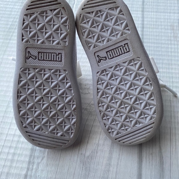 SOLD. Pumas - Picture 6 of 6